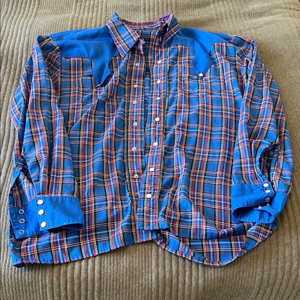 Vintage Men’s western shirt. Size M/L. Great condition!